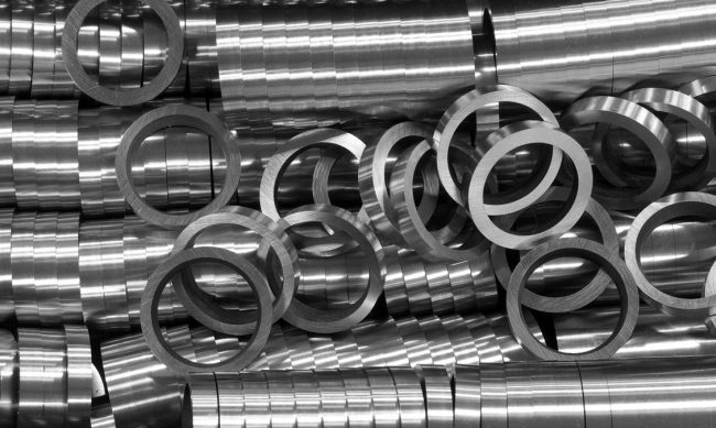Metal rings used in engines