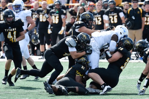 Oshkosh-football-500x333